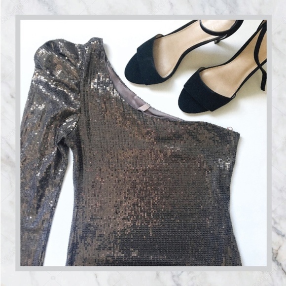 Se Sang Dresses & Skirts - Foreign Exchange Se Sang Sequin Bodycon Dress